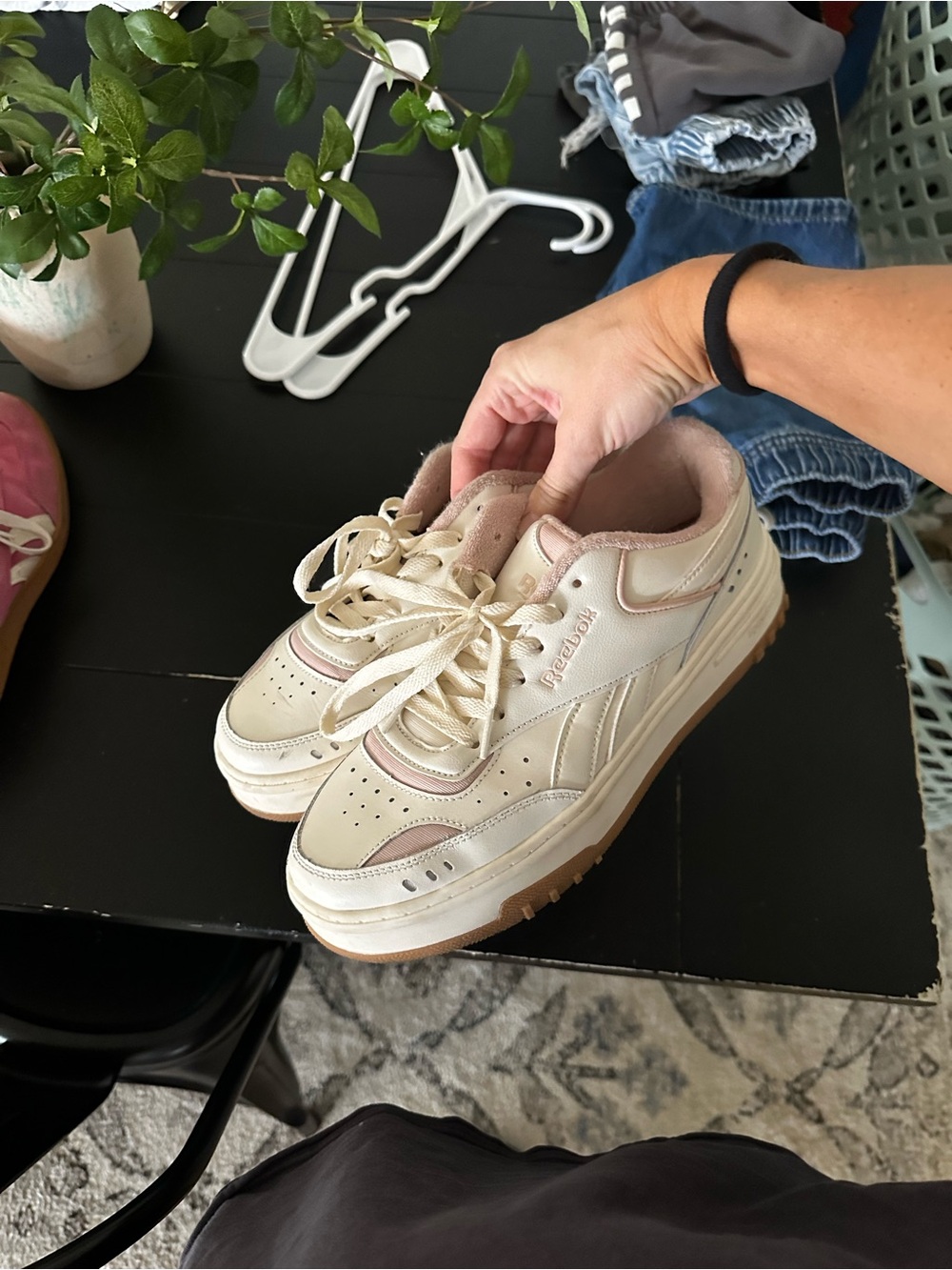 Reebok Women's Cream & Blush Low-Top Sneakers